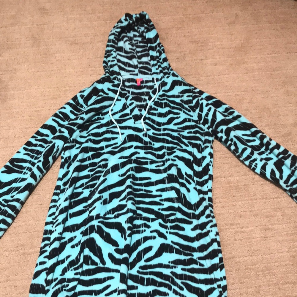 Blue zebra night gown with pocket!!